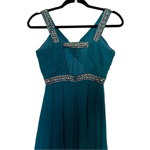 Nina Austin Studded Shirred Dress - Picture 4 of 7